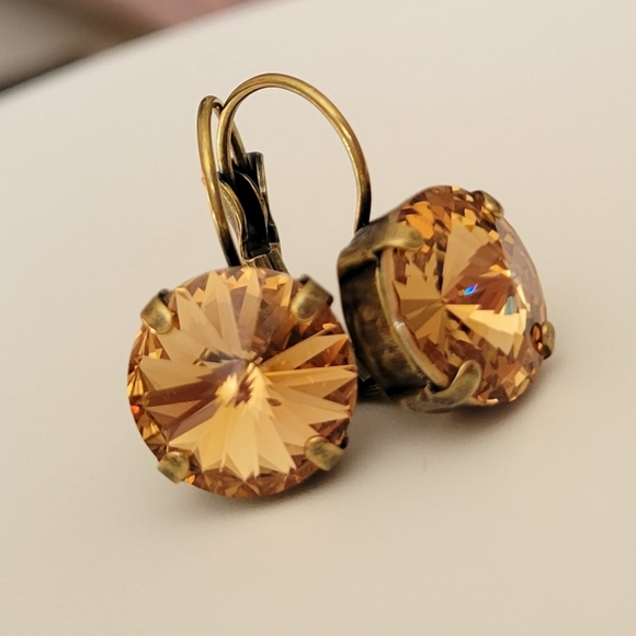 Austrian Crystal Earrings in Antique Brass - Picture 6 of 9